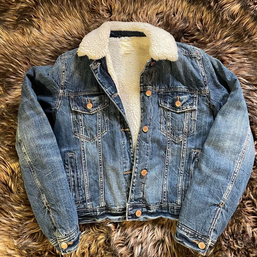 American Eagle Women's Fur Lined Denim Bomber Jacket Size Small